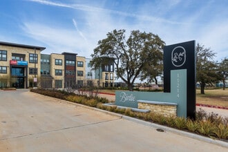 Birdie on Woodland Greens in Austin, TX - Foto de edificio - Other