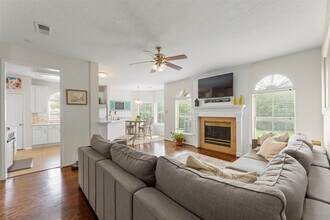 44 Parkway Pl in Houston, TX - Building Photo - Building Photo