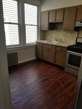 138 W 30th St-Unit -#4 in Bayonne, NJ - Building Photo - Building Photo