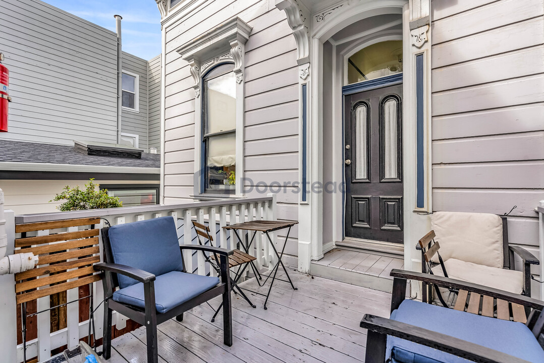 1736 Filbert St in San Francisco, CA - Building Photo