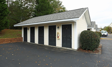 Palmetto Pointe Apartments in Sumter, SC - Foto de edificio - Building Photo