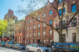 206-208 W 21st St in New York, NY - Building Photo - Building Photo