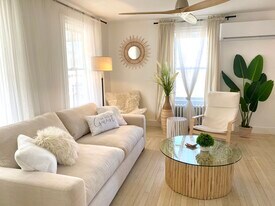 4 Webster St in Newport, RI - Building Photo