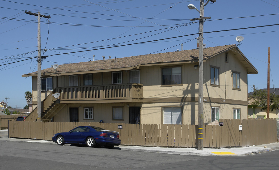 1301 York St in Richmond, CA - Building Photo