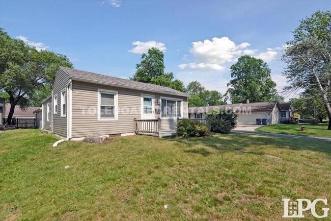 6138 Whiteford Center Rd in Toledo, OH - Building Photo - Building Photo