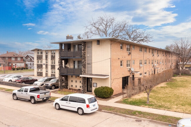 2647 Burr Oak Ave in Blue Island, IL - Building Photo - Building Photo