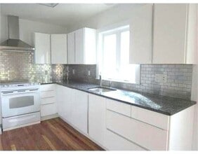 285 Hawthorn St in New Bedford, MA - Building Photo - Building Photo