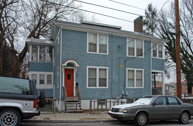 108 E Daniels St in Cincinnati, OH - Building Photo - Building Photo