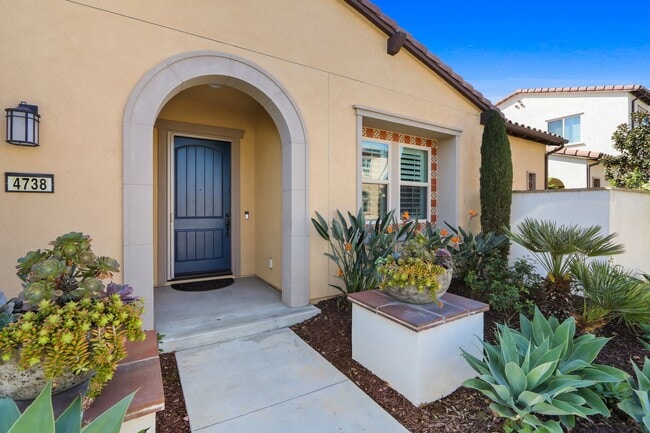 4738 Flora Park Wy in Cypress, CA - Building Photo - Building Photo