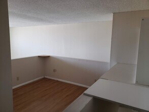 3565 Linden Ave, Unit 343 in Long Beach, CA - Foto de edificio - Building Photo