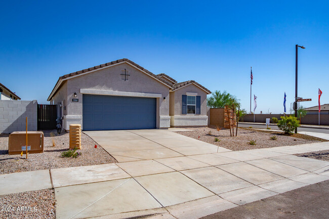 25263 N 155th Dr in Sun City West, AZ - Building Photo - Building Photo