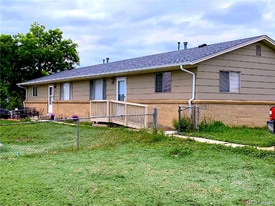 6631 Julian St in Denver, CO - Building Photo