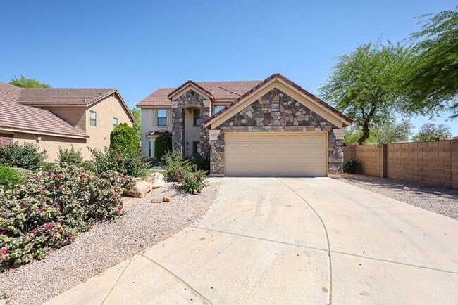 property at 2303 E Winged Foot Dr