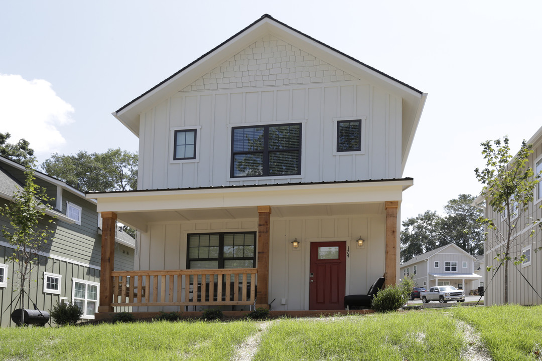 The Farm in Clemson, SC - Building Photo