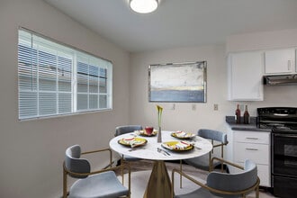 Heatherstone in Kennewick, WA - Building Photo - Building Photo