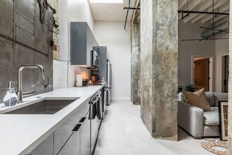 315 Girod St in New Orleans, LA - Building Photo - Building Photo