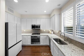 27503 Wellsley Way in Santa Clarita, CA - Building Photo - Building Photo