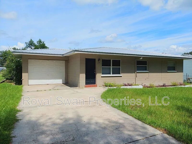 220 Orangeview Ln in Lakeland, FL - Building Photo