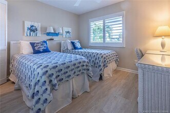 5596 NE Gulfstream Way in Stuart, FL - Building Photo - Building Photo