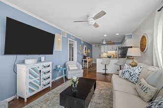 301 Commerce Way in Atlantic Beach, NC - Building Photo - Building Photo