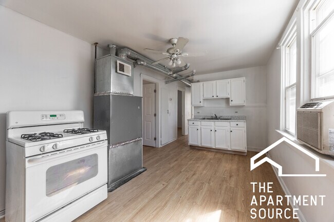 property at 2334 N Ridgeway Ave