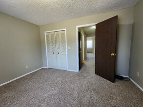 55 Castle Royal Dr in Pueblo, CO - Building Photo - Building Photo