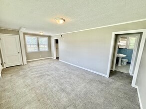 3986 Vernon Ave in Memphis, TN - Building Photo - Building Photo