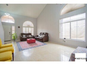 4613 E Desert Cactus St in Phoenix, AZ - Building Photo - Building Photo