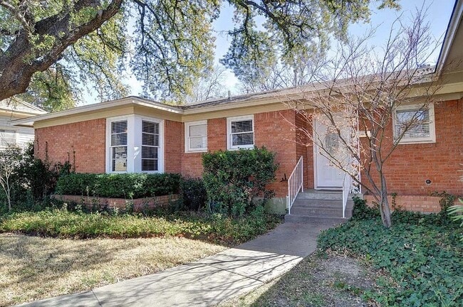 property at 3355 Bilglade Rd