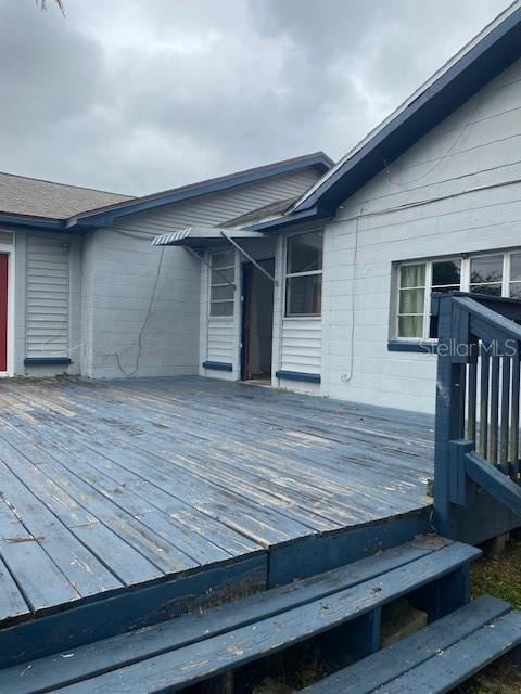 property at 1045 E Lake Parker Dr
