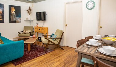 362 W 38th St in New York, NY - Building Photo - Building Photo
