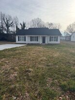 1002 Grace Ave in Kannapolis, NC - Building Photo