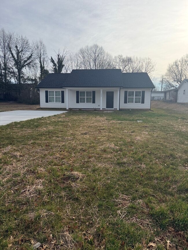 property at 1002 Grace Ave