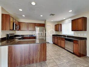 18127 W Smokey Dr in Surprise, AZ - Building Photo - Building Photo