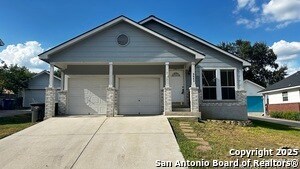 8663 Sunny Oaks in San Antonio, TX - Building Photo