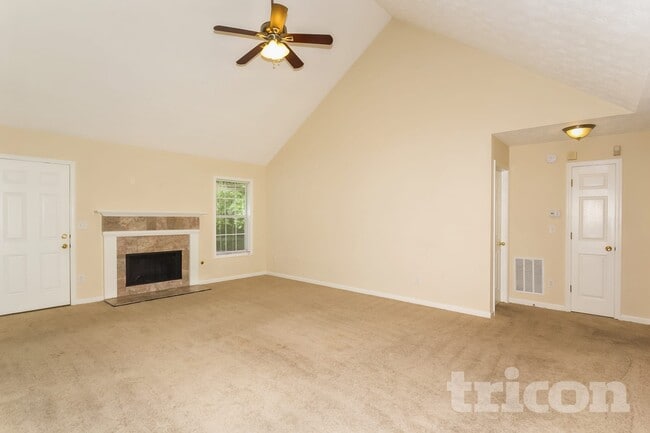 2183 Harmony Lakes Ct in Lithonia, GA - Foto de edificio - Building Photo