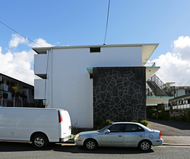 622 Nalanui St in Honolulu, HI - Building Photo - Building Photo