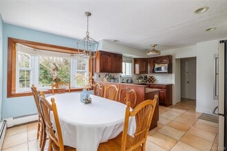 44 Frazer Dr in Greenlawn, NY - Building Photo - Building Photo