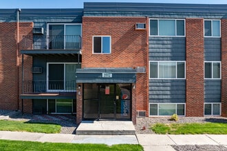 Colton Heights Apartments in Billings, MT - Foto de edificio - Building Photo