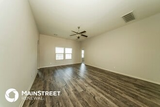 421 E Mobile Terrace in Mustang, OK - Building Photo - Building Photo