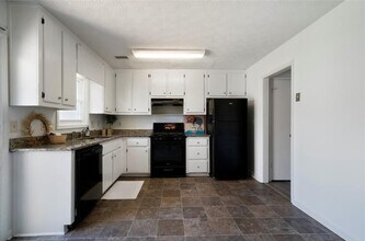 3200 Duvall Pl NW in Kennesaw, GA - Building Photo - Building Photo