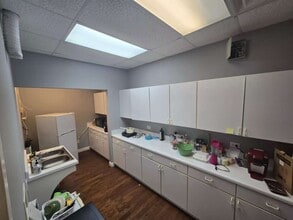 1601 Walnut St in Cary, NC - Foto de edificio - Building Photo