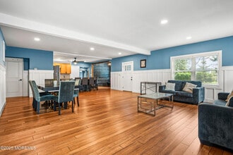 27 Brookwillow Ave in West Long Branch, NJ - Building Photo - Building Photo