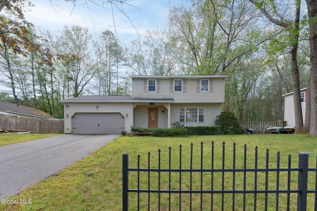 property at 3 Heather Ln