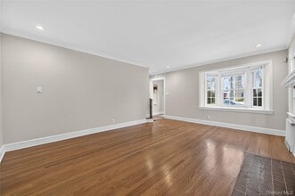 78 Garfield St in Garden City, NY - Building Photo - Building Photo