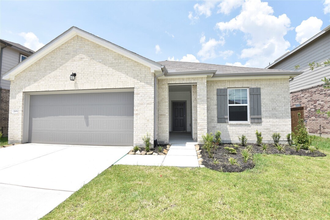 21659 Cottage Ln in New Caney, TX - Building Photo