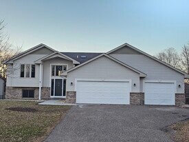 10283 Karston Ave NE in Albertville, MN - Building Photo