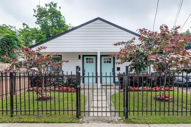 property at 911 Adele St