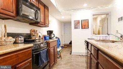 1902 N 17th St in Philadelphia, PA - Building Photo - Building Photo