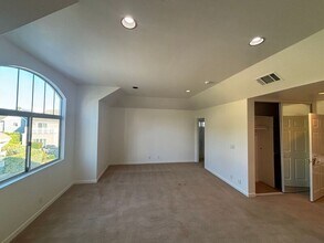 525 Orange Grove Pl in Pasadena, CA - Building Photo - Building Photo